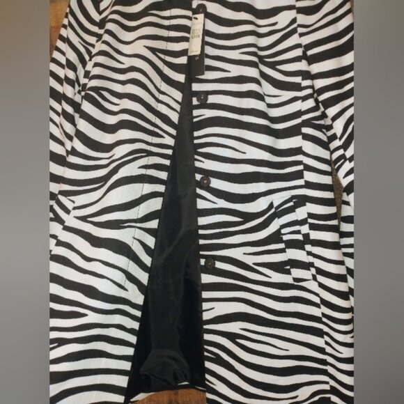 NWT Talbots Zebra Striped Pea Coat Button Jacket Size 4 Career Office - Picture 4 of 7